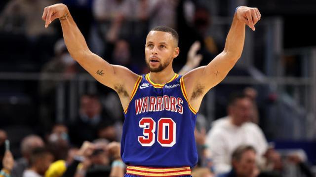 1636863460467001800.jpg 111221-stephcurry.jpg